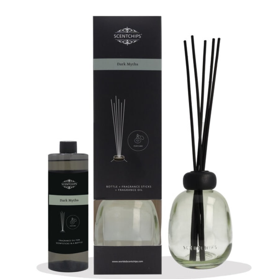 Un Coffret Diffuseur avec Bâtonnets au parfum parfum Dark Myth de Scentchips avec Flacon vert. 