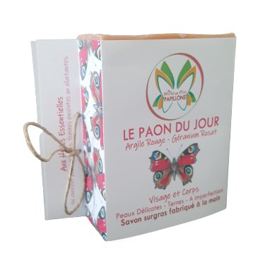 Ce savon est idéal pour les peaux ternes et à imperfections et vous séduira par son parfum délicat de rose.